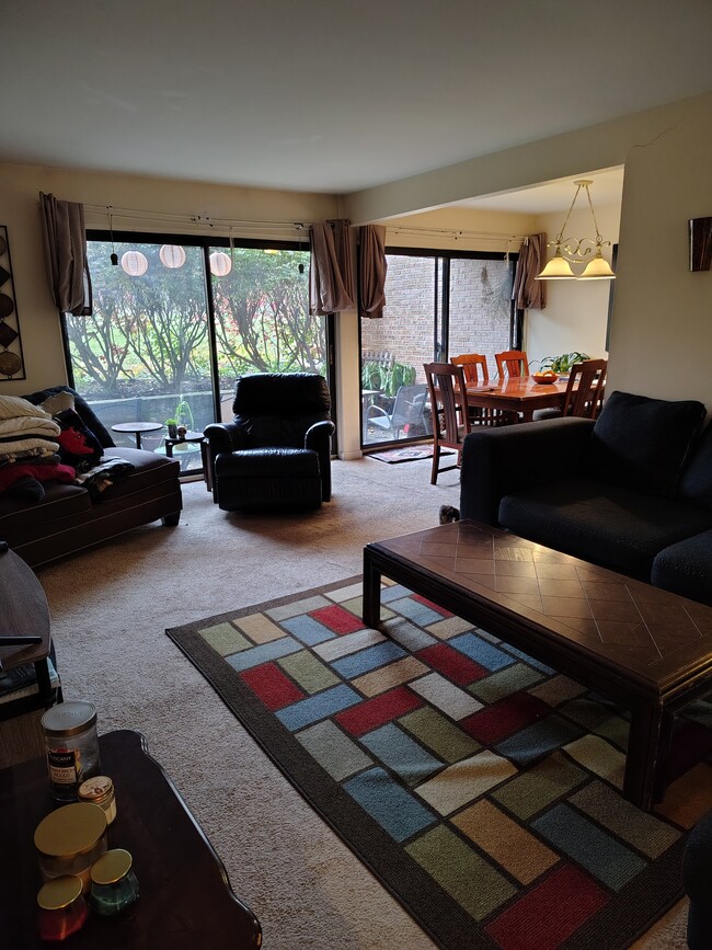 property at 2132 Pauline Blvd