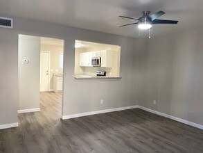 Santa Barbara Apartments in Mesa, AZ - Building Photo - Interior Photo