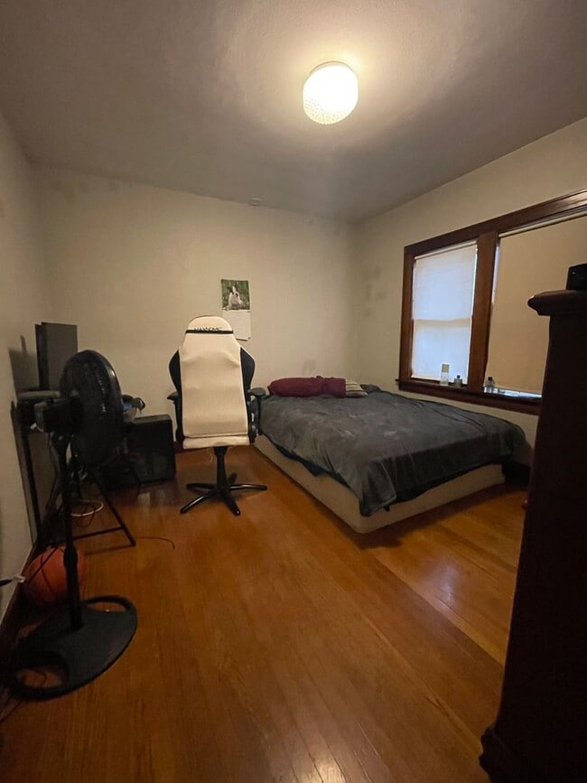 property at 417 West Ave