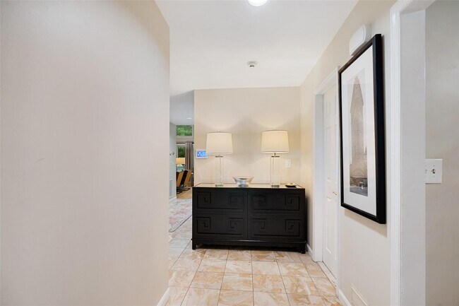 16 Talcott Rd in Rye Brook, NY - Building Photo - Building Photo