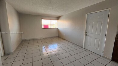 2740 W 61st St in Hialeah, FL - Building Photo - Building Photo