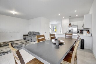 20492 NW 4th Ave in Miami, FL - Building Photo - Building Photo