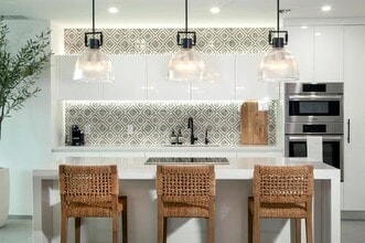 851 NE 1st Ave in Miami, FL - Foto de edificio - Building Photo