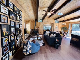 26928 WA-525 in Coupeville, WA - Building Photo