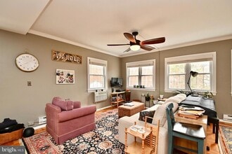 3309 Martha Custis Dr in Alexandria, VA - Foto de edificio - Building Photo