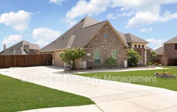 6618 Ivy Mountain in Schertz, TX - Foto de edificio - Building Photo