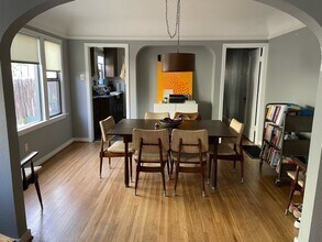 3237 Madera Ave, Unit 3237 in Los Angeles, CA - Building Photo - Building Photo