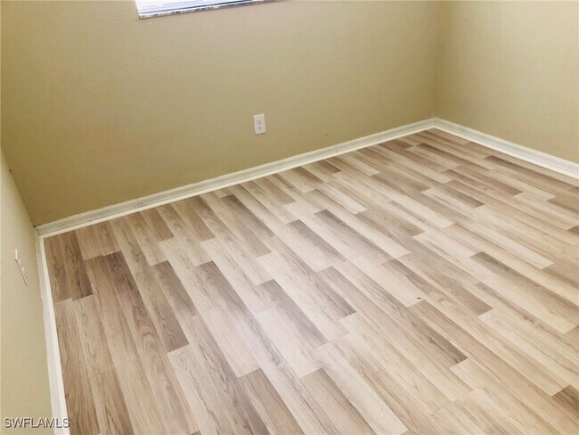 3409 SW Santa Barbara Pl