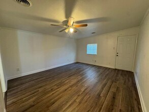4606 35th St in Lubbock, TX - Building Photo - Building Photo