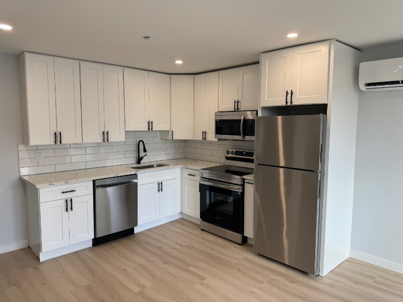 544 Locust Ave-Unit -1A in Port Chester, NY - Building Photo