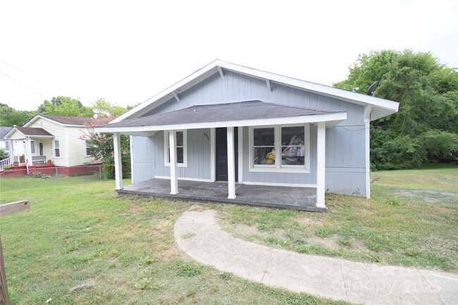 property at 665 Central Dr NW
