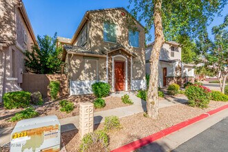 10134 E Isabella Ave in Mesa, AZ - Building Photo - Building Photo