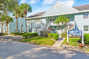 129 Wading Bird Cir in Naples, FL - Building Photo
