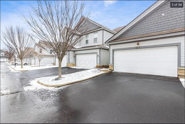 590 Redwood Ln in Lewis Center, OH - Building Photo - Building Photo