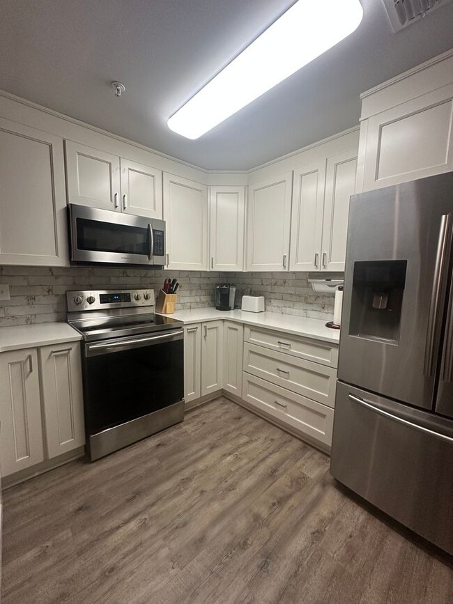 property at 200 Sandestin Ln