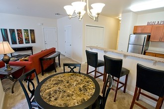 Kinnaman Crossing in Beaverton, OR - Foto de edificio - Interior Photo