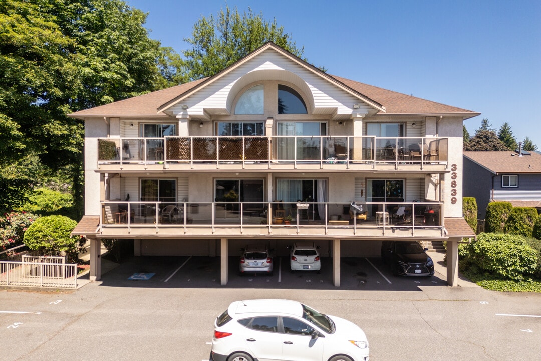 33839 Marshall Rd in Abbotsford, BC - Building Photo