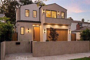 4245 Bellaire Ave in Los Angeles, CA - Building Photo