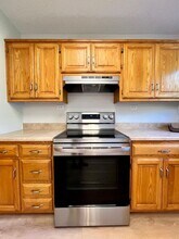 1344 N Ridge Pkwy in Olathe, KS - Building Photo - Building Photo