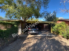 809 N Irving Cir in Tucson, AZ - Building Photo