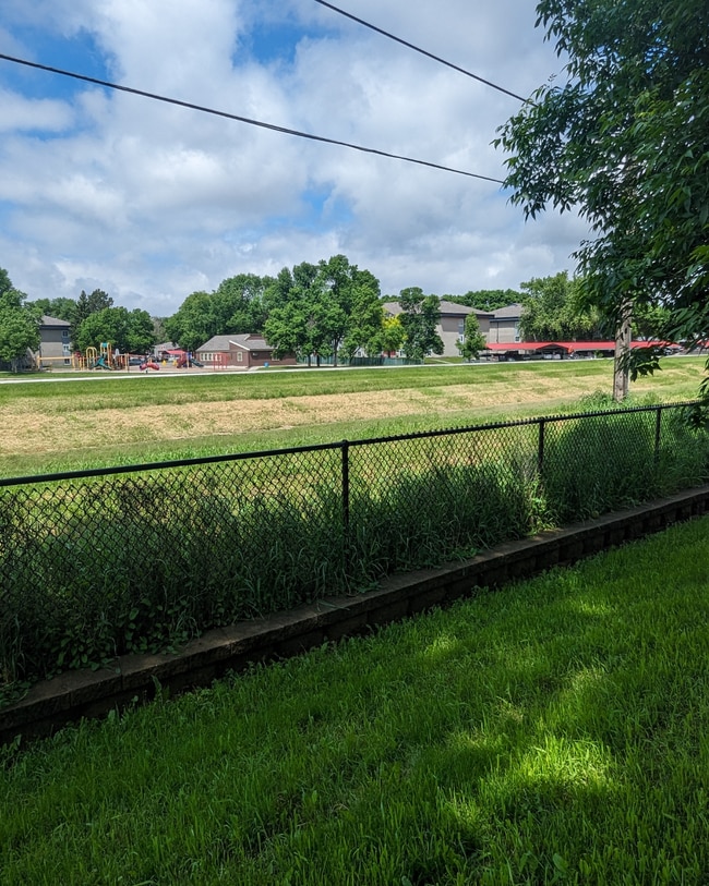 715 21st St S in Fargo, ND - Building Photo - Building Photo