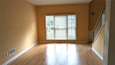 11125 Glenbarr Dr in Johns Creek, GA - Building Photo - Building Photo