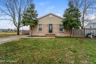 507 Fergusson Fife Ave in Louisville, KY - Building Photo