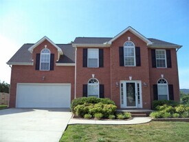 2800 Summertime Ln in Knoxville, TN - Building Photo