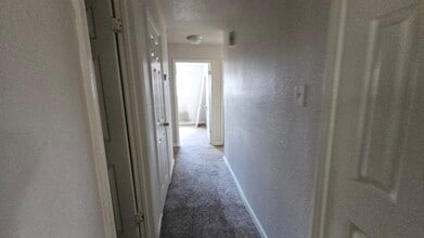 8710 Parkway Forest Dr in Houston, TX - Building Photo - Building Photo