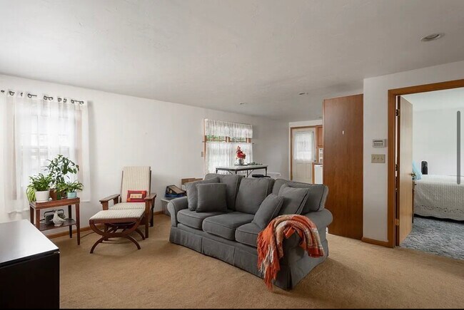 40 Emilissa Ln in Weymouth, MA - Building Photo - Building Photo