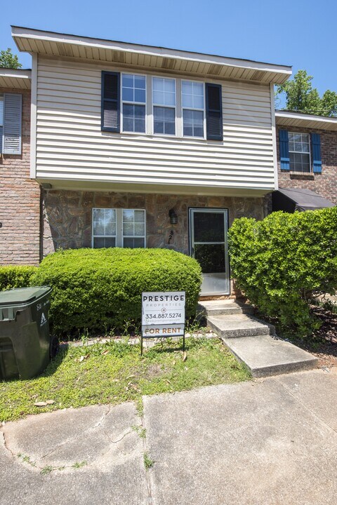 821 Choctaw Ave in Auburn, AL - Building Photo