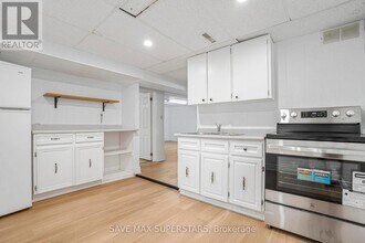 87 Pennington Crescent in Halton Hills, ON - Building Photo - Building Photo