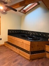 2438 Heston Dr in Lake Milton, OH - Building Photo - Building Photo