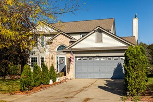 4025 Rolling Meadow Ln in Ypsilanti, MI - Building Photo