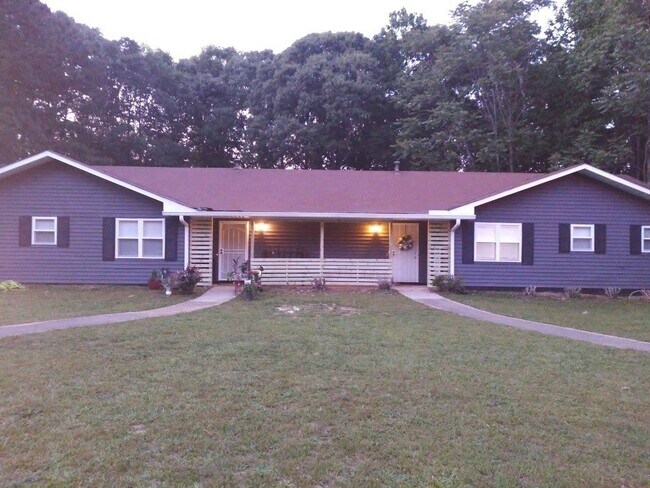155 Chesapeake Dr