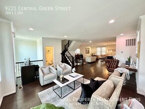 9221 Central Green St in Lorton, VA - Building Photo - Building Photo