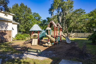 Brandywine Apartments in Tampa, FL - Foto de edificio - Building Photo