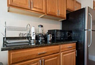 20 Fellsway W, Unit 2 in Somerville, MA - Building Photo - Building Photo