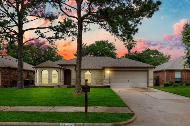 5622 Village Park Dr