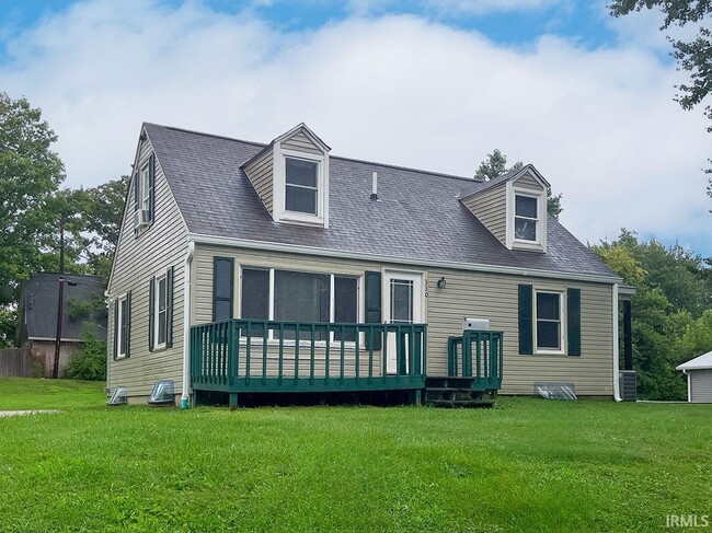 property at 330 N Roosevelt St