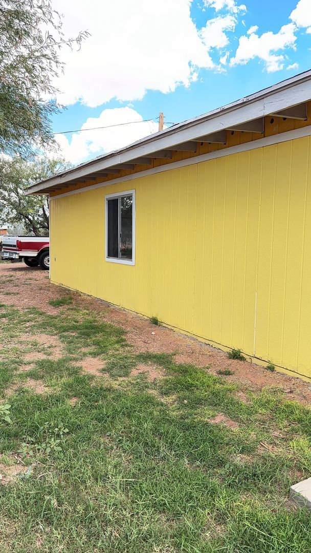 2048 W Cougar Pl in Huachuca City, AZ - Building Photo - Building Photo