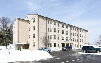 Plum Creek Acres Apartments