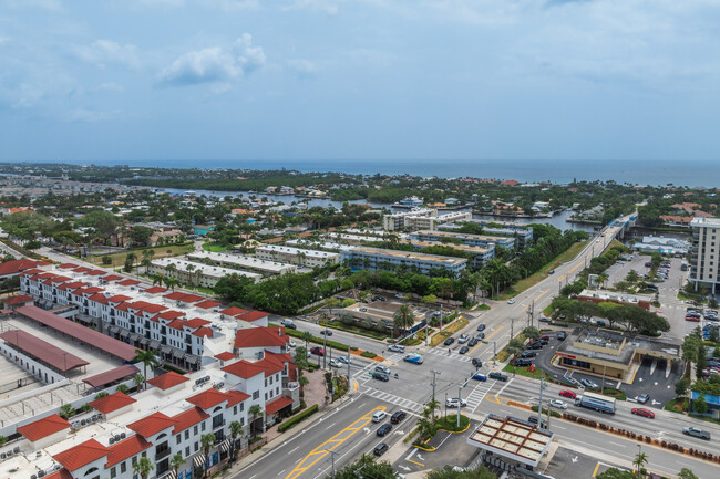 Snug Harbor Gardens in Boynton Beach, FL - Foto de edificio - Building Photo