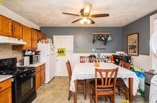 234 Cypress St, Unit 1 in Brookline, MA - Building Photo