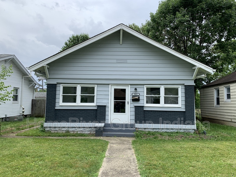 803 Cameron St in Indianapolis, IN - Building Photo