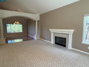 600 Bourne Ct in Danville, CA - Building Photo - Building Photo