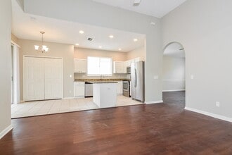 18217 Brookpark Dr in Tampa, FL - Foto de edificio - Building Photo