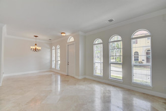 81 Via Poinciana St in Boca Raton, FL - Foto de edificio - Building Photo