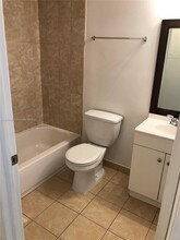 778 NW 103rd Ter, Unit 103 in Pembroke Pines, FL - Building Photo - Building Photo