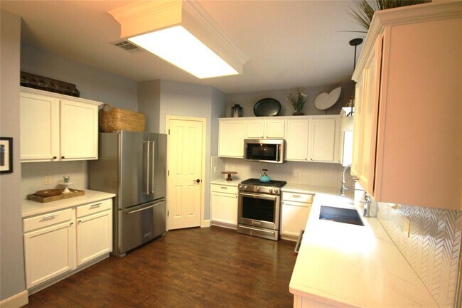 9104 Wampton Wy in Austin, TX - Building Photo - Building Photo
